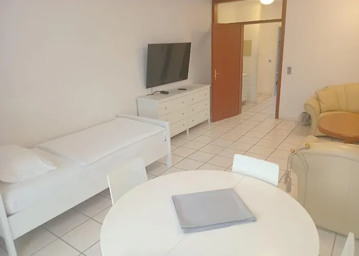 Im Herzen Der Altstadt 2 * Niederdorla